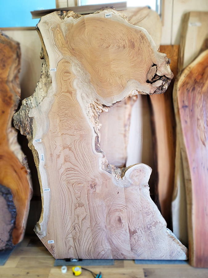 ケヤキ変形一枚板